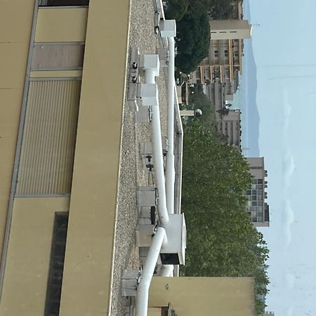 Joli Apartemo O Centro Le Lavandou Exterior foto