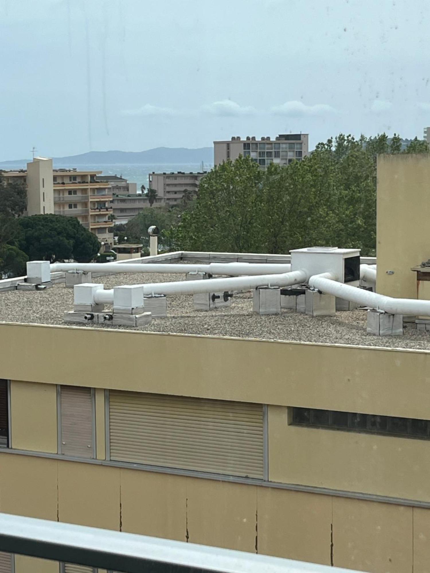 Joli Apartemo O Centro Le Lavandou Exterior foto